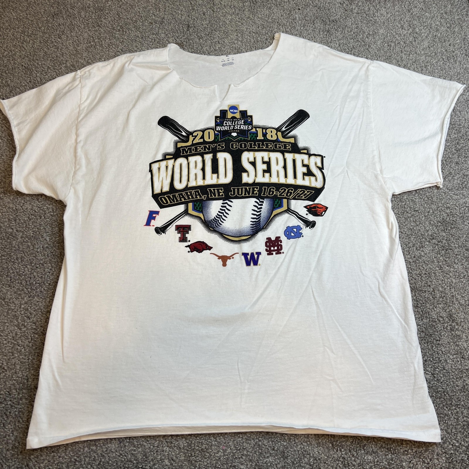 Omaha College World Series Shirt Mens Xl White Ncaa Baseball 2018 Texas Arkansas